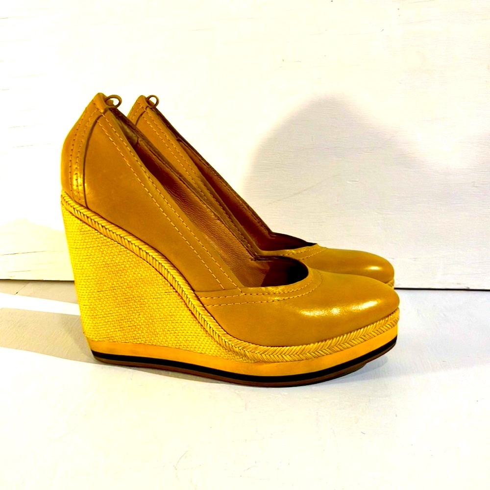 Bacio 61 Leather Heels size 8